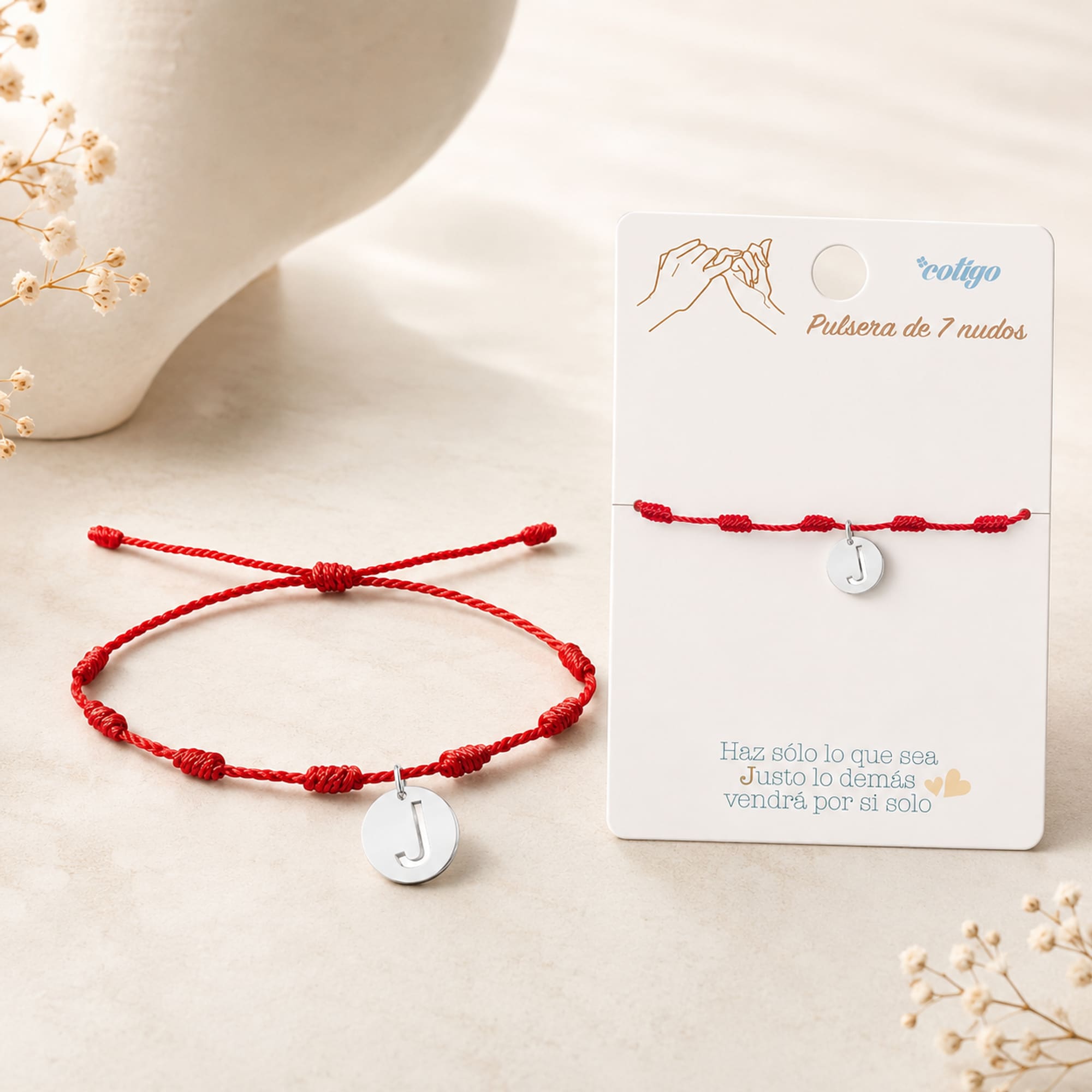 PULSERA 7 NUDOS CON LETRA J COLOR PLATEADO