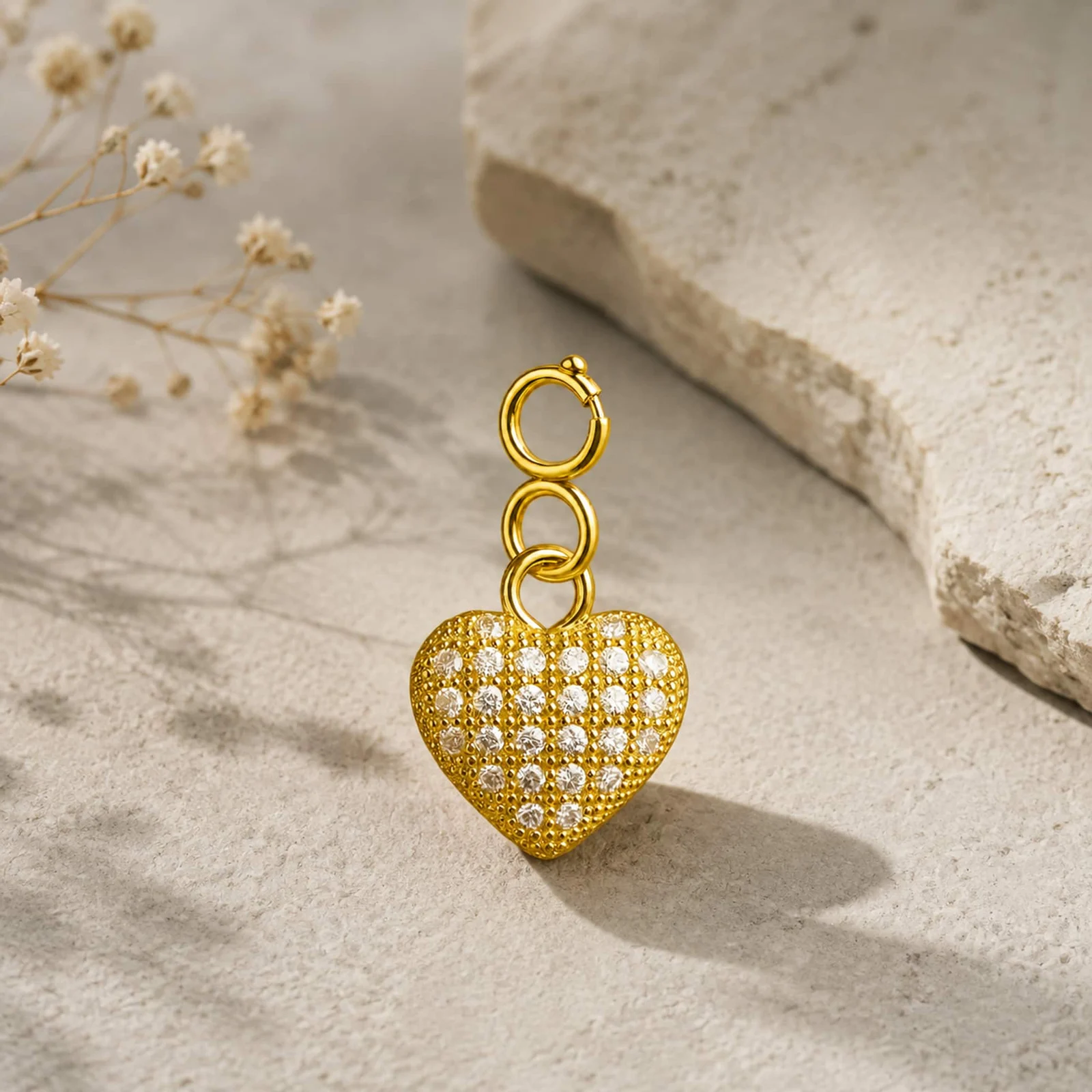 CHARM DE COBRE CHAPADO A ORO 14K CON CIRCONITA-CON CIERRE