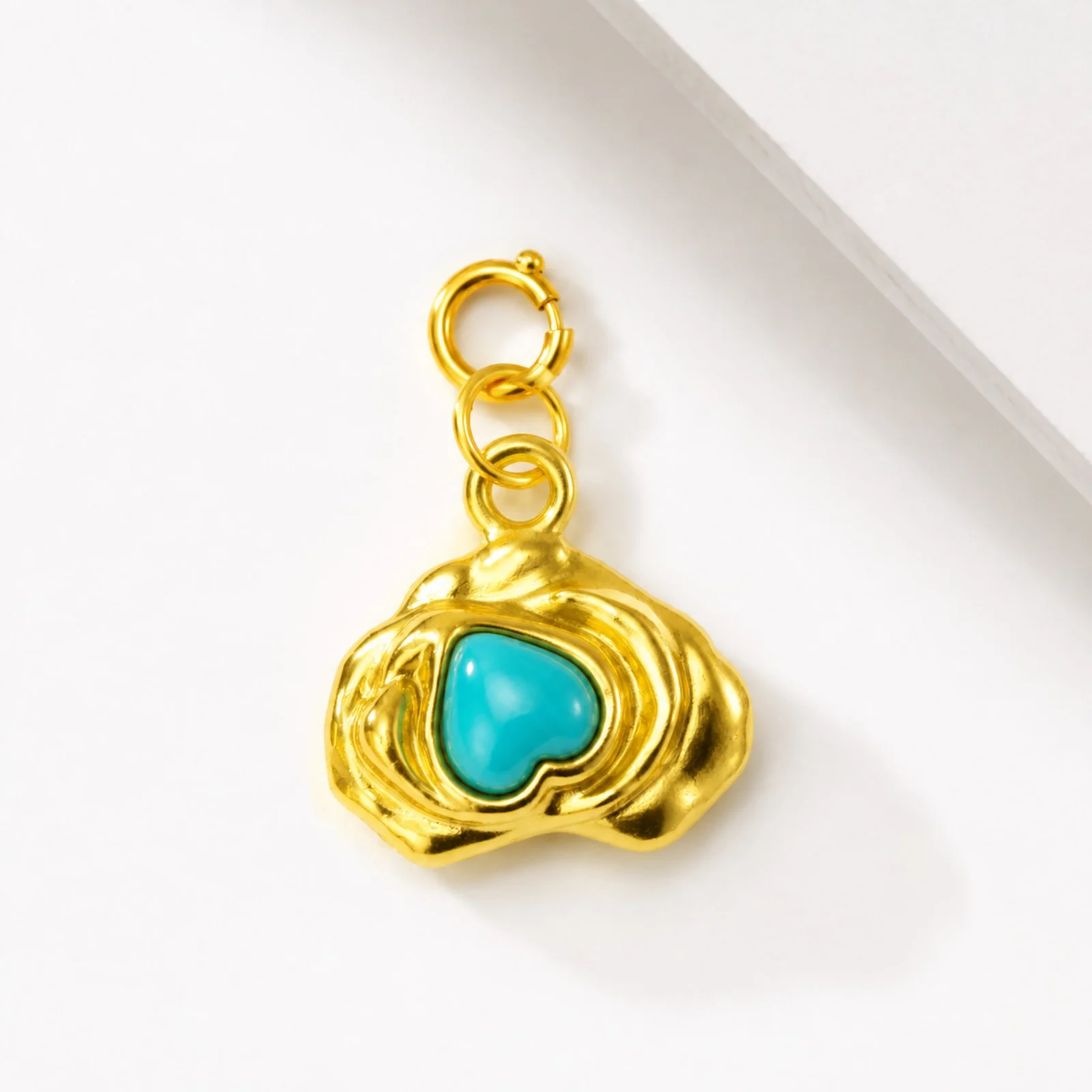 CHARM ACERO DORADO CHAPADO ORO 14 K-CON CIERRE