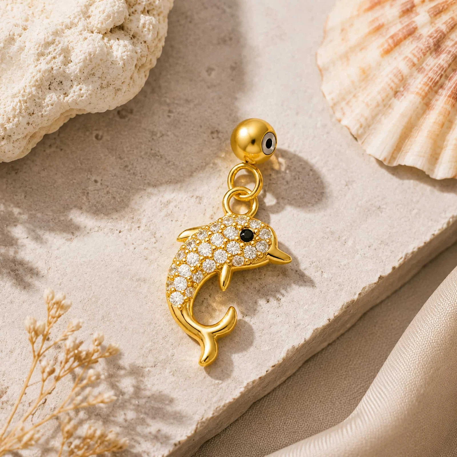 CHARM DE COBRE CHAPADO ORO 14K CON CIRCONITA-CON BOLA DE GOMA