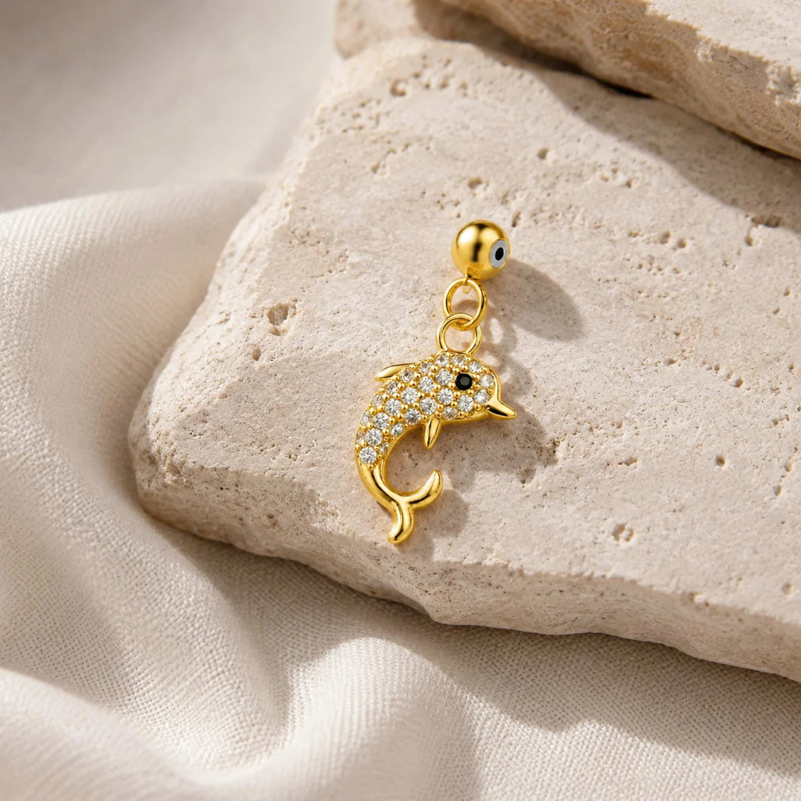 CHARM DE COBRE CHAPADO ORO 14K CON CIRCONITA-CON BOLA DE GOMA