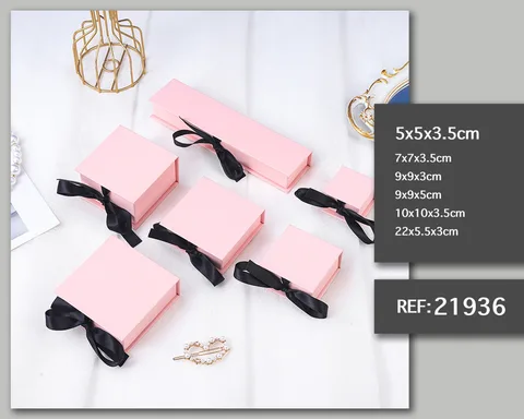 CAJA DE REGALO  5X5X3.5CM