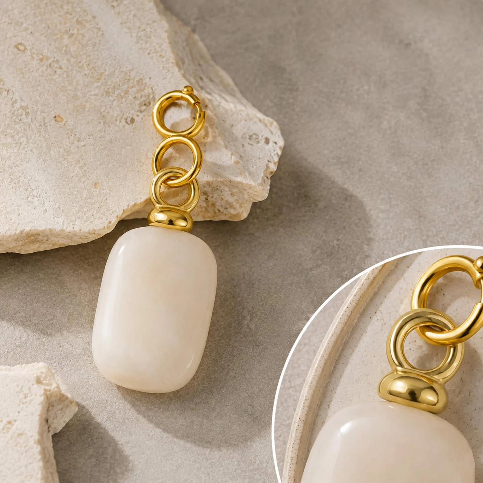 CHARM ACERO DORADO CHAPADO ORO 14 K-CON CIERRE