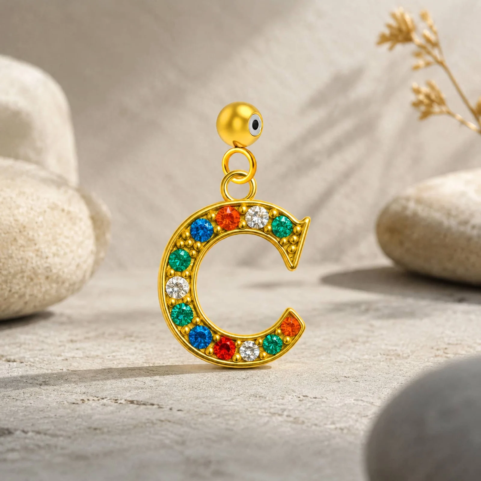 CHARM DE LETRA C ACERO COLOR DORADO CON CIRCONITA-CON BOLA DE GOMA