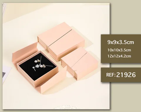 CAJA DE REGALO  9X9X3.5CM