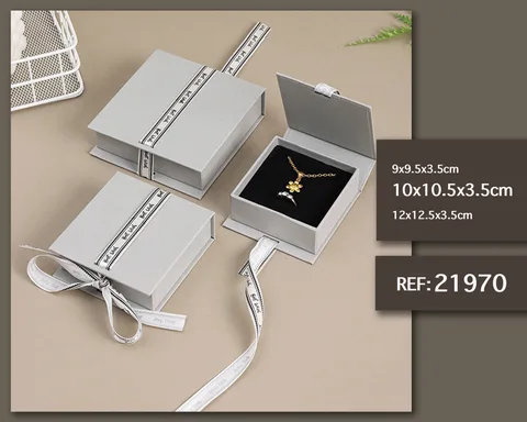 CAJA DE REGALO 10X10.5X3.5CM