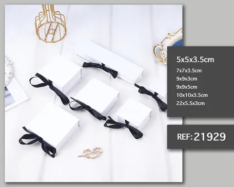 CAJA DE REGALO  5X5X3.5CM