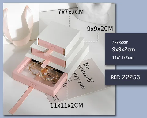 CAJA DE REGALO 9X9X2CM