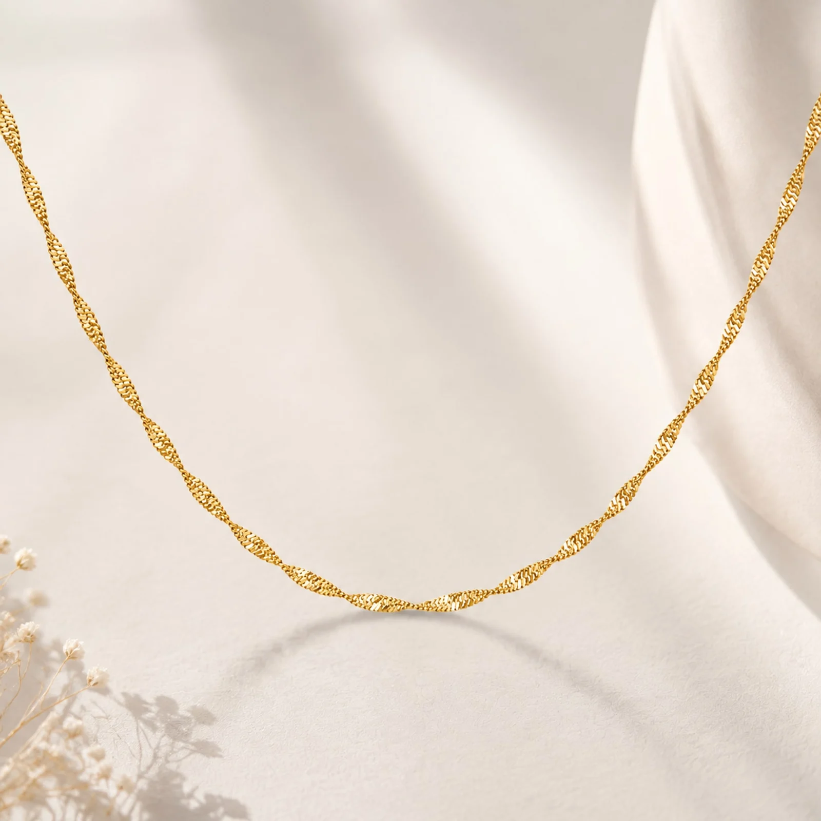 COLLAR DE CADENA ACERO DORADO