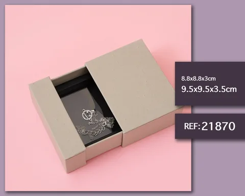 CAJA DE REGALO  9.5X9.5X3.5CM