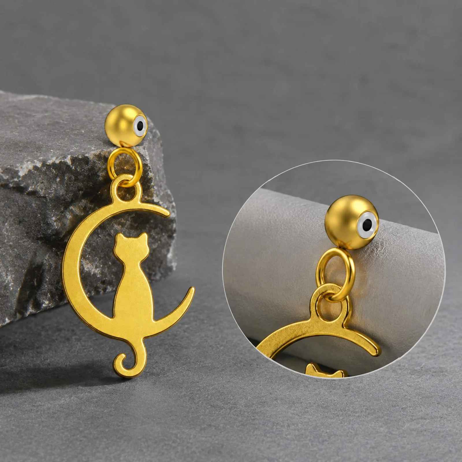 CHARM ACERO INOXIDABLE COLOR DORADO -CON BOLA DE GOMA