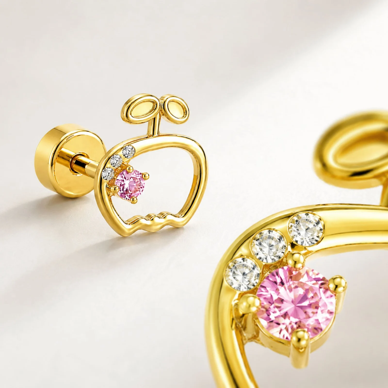 Pendiente-Piercing Bañado Oro 18K y con Circonita