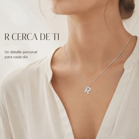 COLLAR INICIAL LETRA R ACERO CON SOBRE