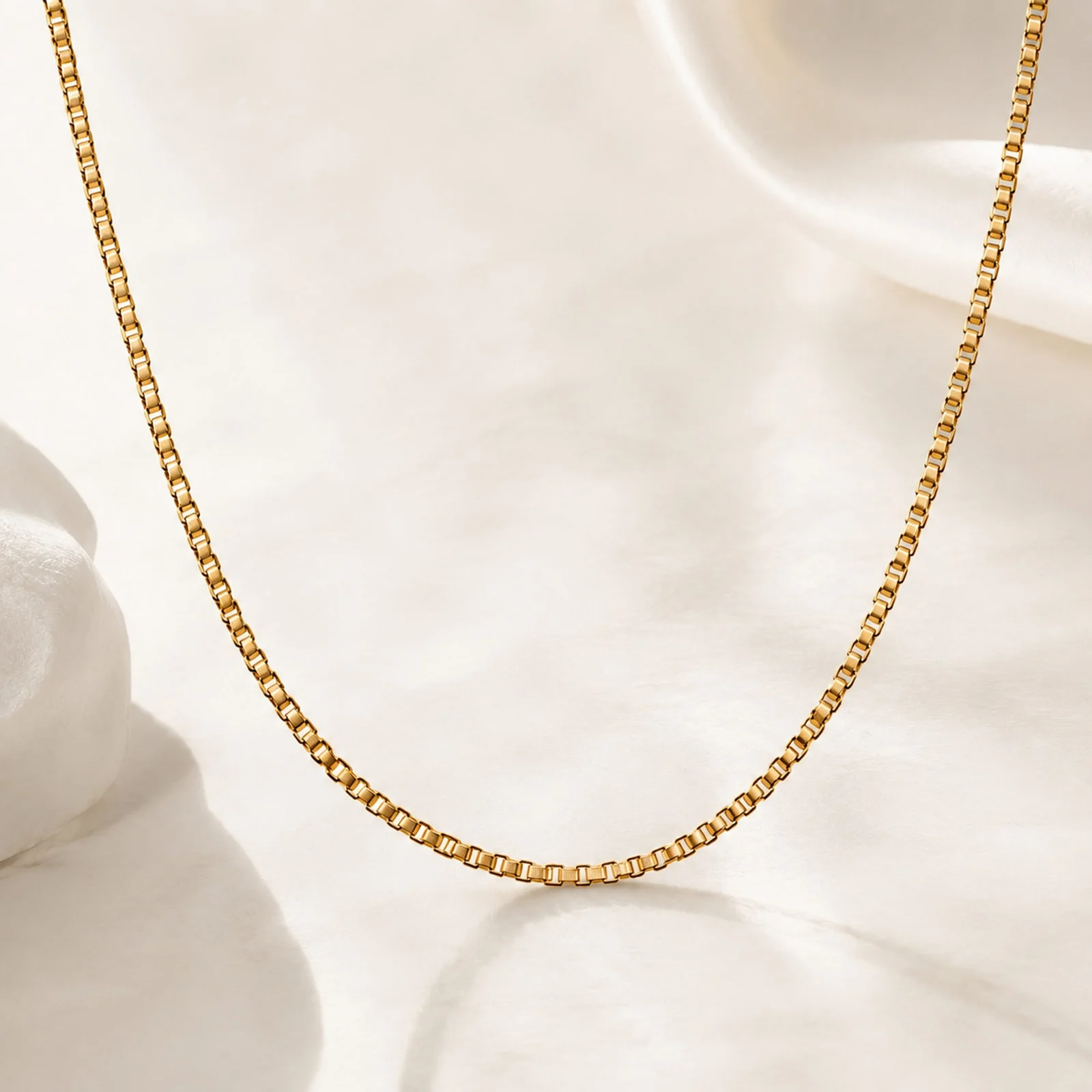 COLLAR DE CADENA ACERO DORADO