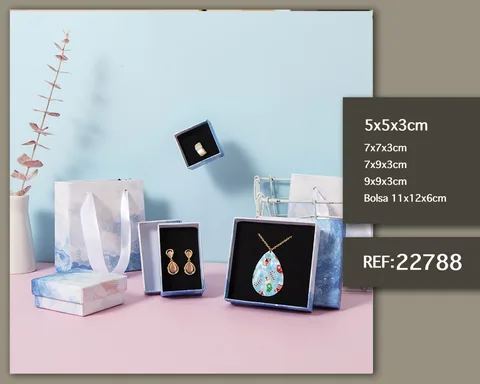 CAJA DE REGALO 5X5X3CM