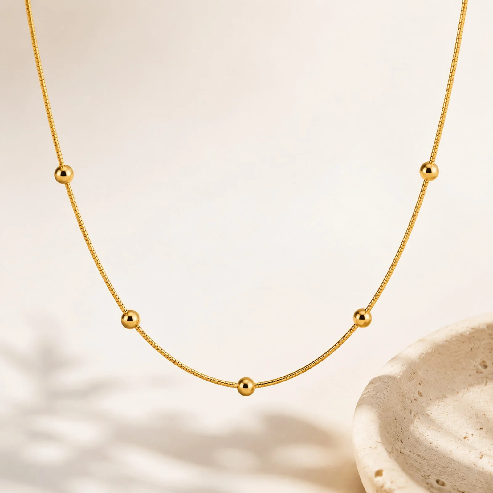 COLLAR DE CADENA ACERO DORADO