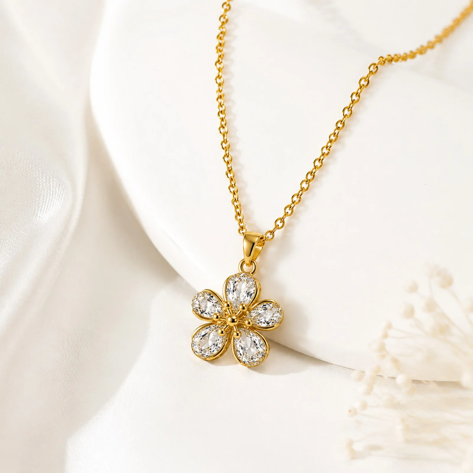 Colgangte Cobre con Circonita Colar Dorado y Cadena Acero