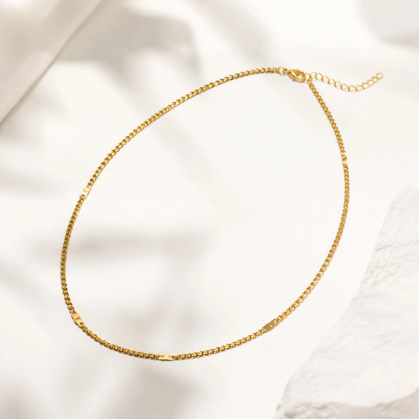 COLLAR DE CADENA ACERO DORADO