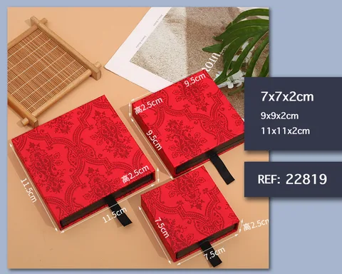CAJA DE REGALO 7X7X2CM