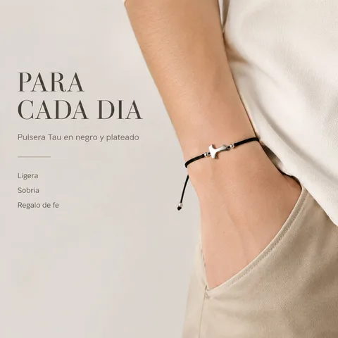 PULSERA CRUZ TAU PLATEADO DE HILO EN.NEGRO