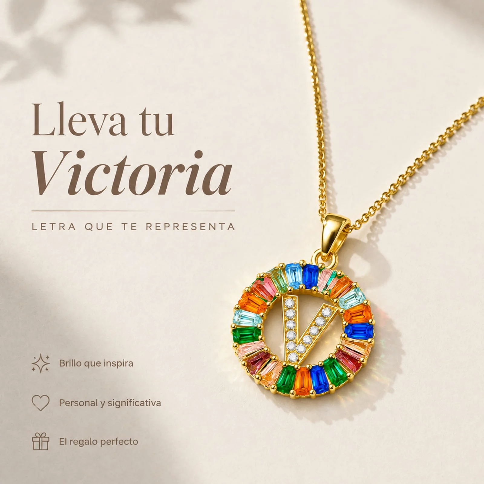 COLGANTE LETRA V CHAPADO ORO 14K CON CIRCONITA