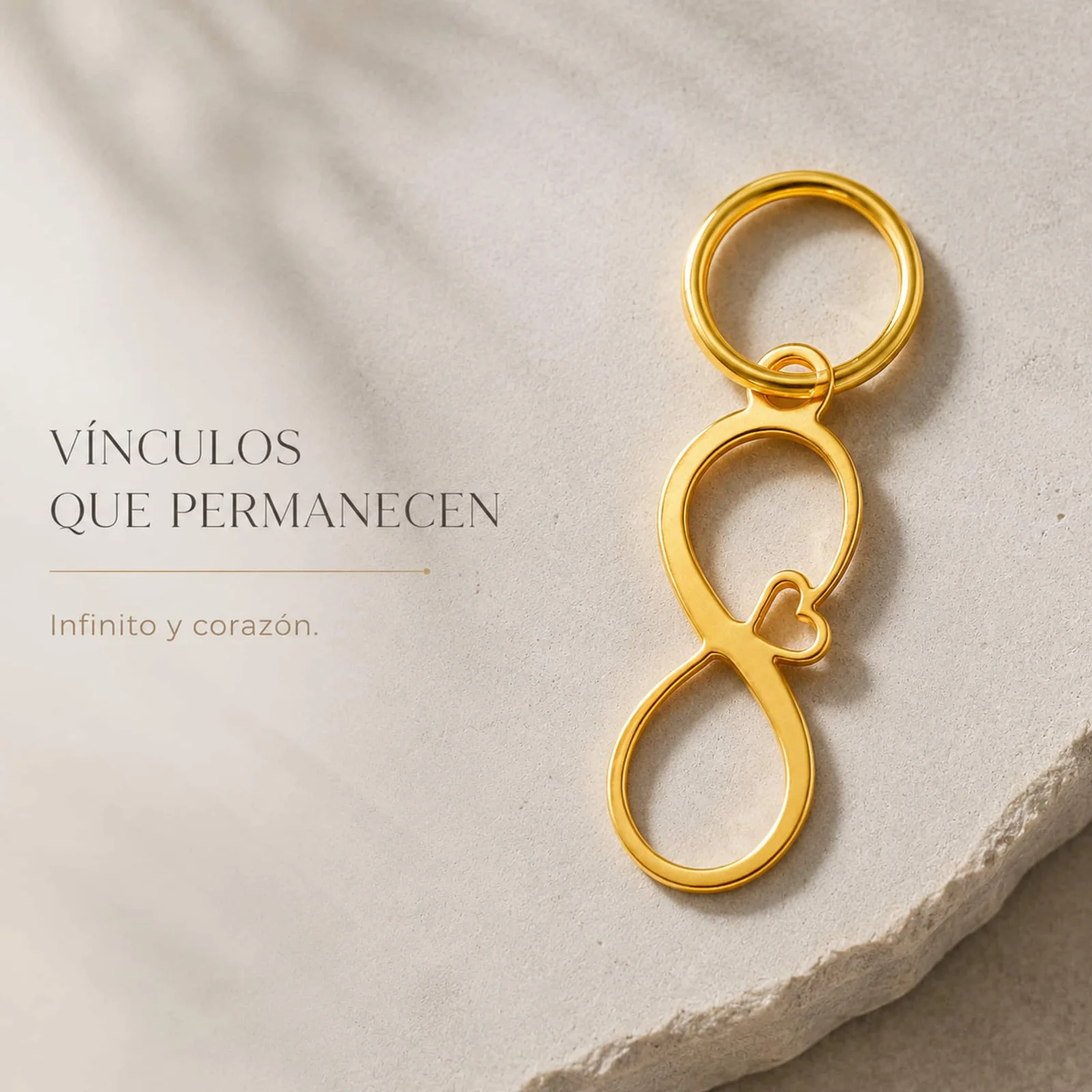 CHARM ACERO INOXIDABLE COLOR DORADO
