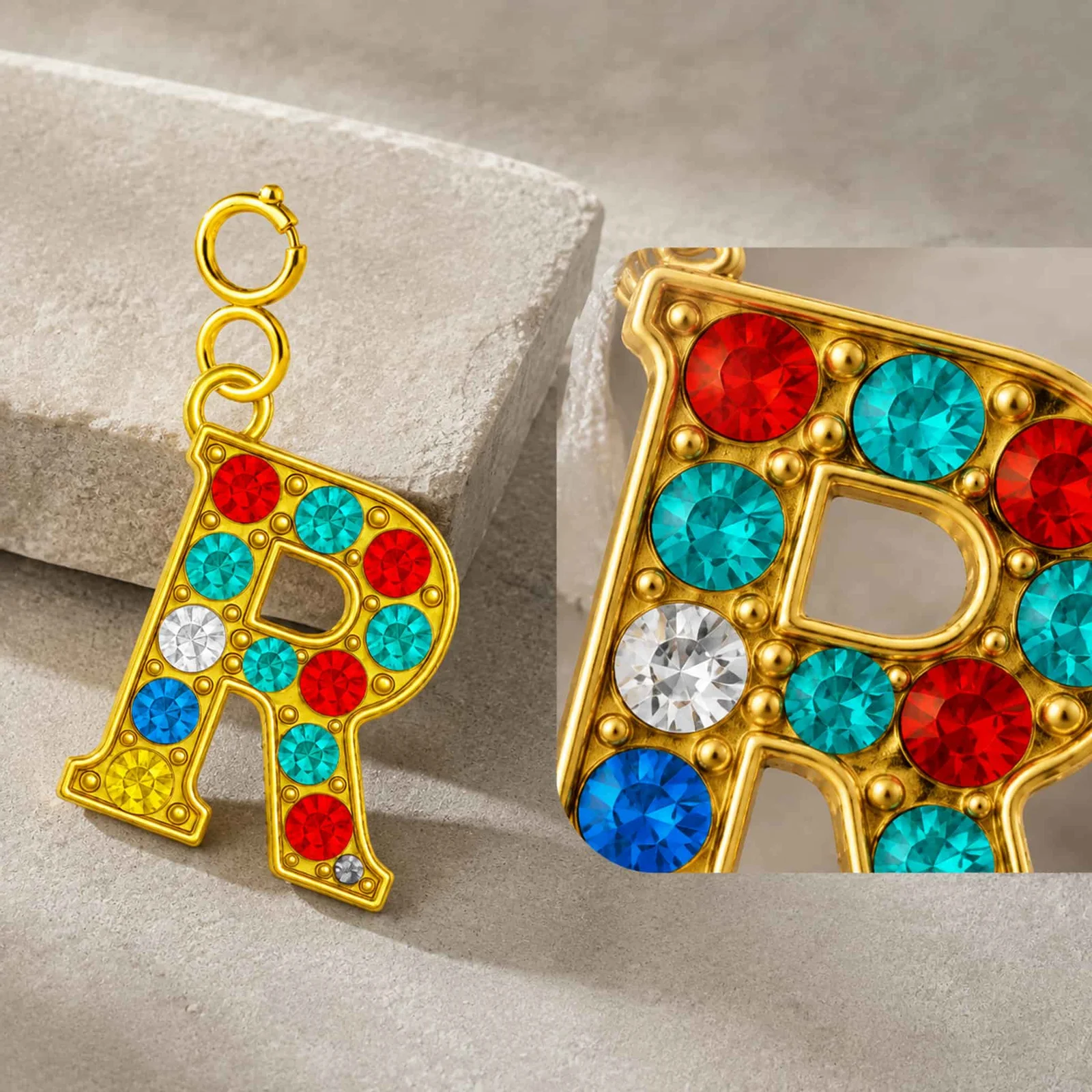CHARM DE LETRA R ACERO COLOR DORADO CON CIRCONITA-CON CIERRE