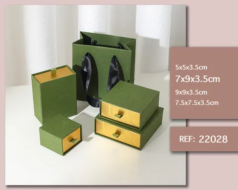 CAJA DE REGALO 7X9X3.5CM