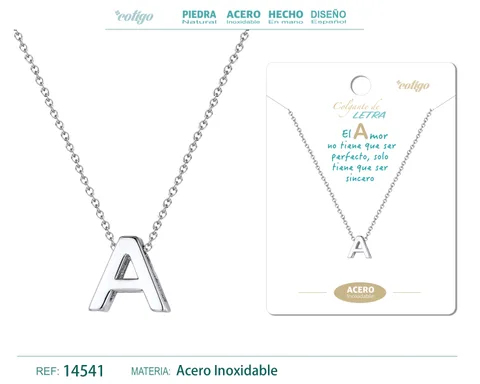 COLLAR LETRA A COLOR PLATEADO