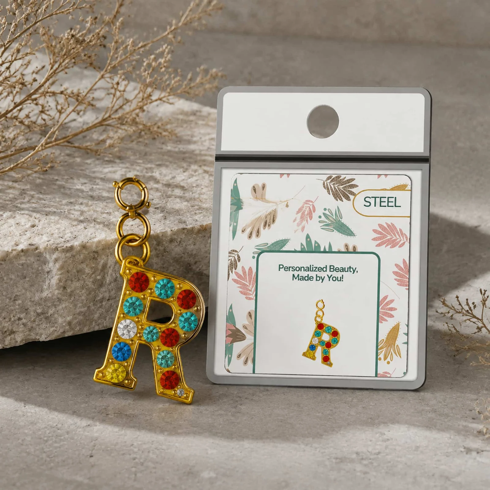 CHARM DE LETRA R ACERO COLOR DORADO CON CIRCONITA-CON CIERRE