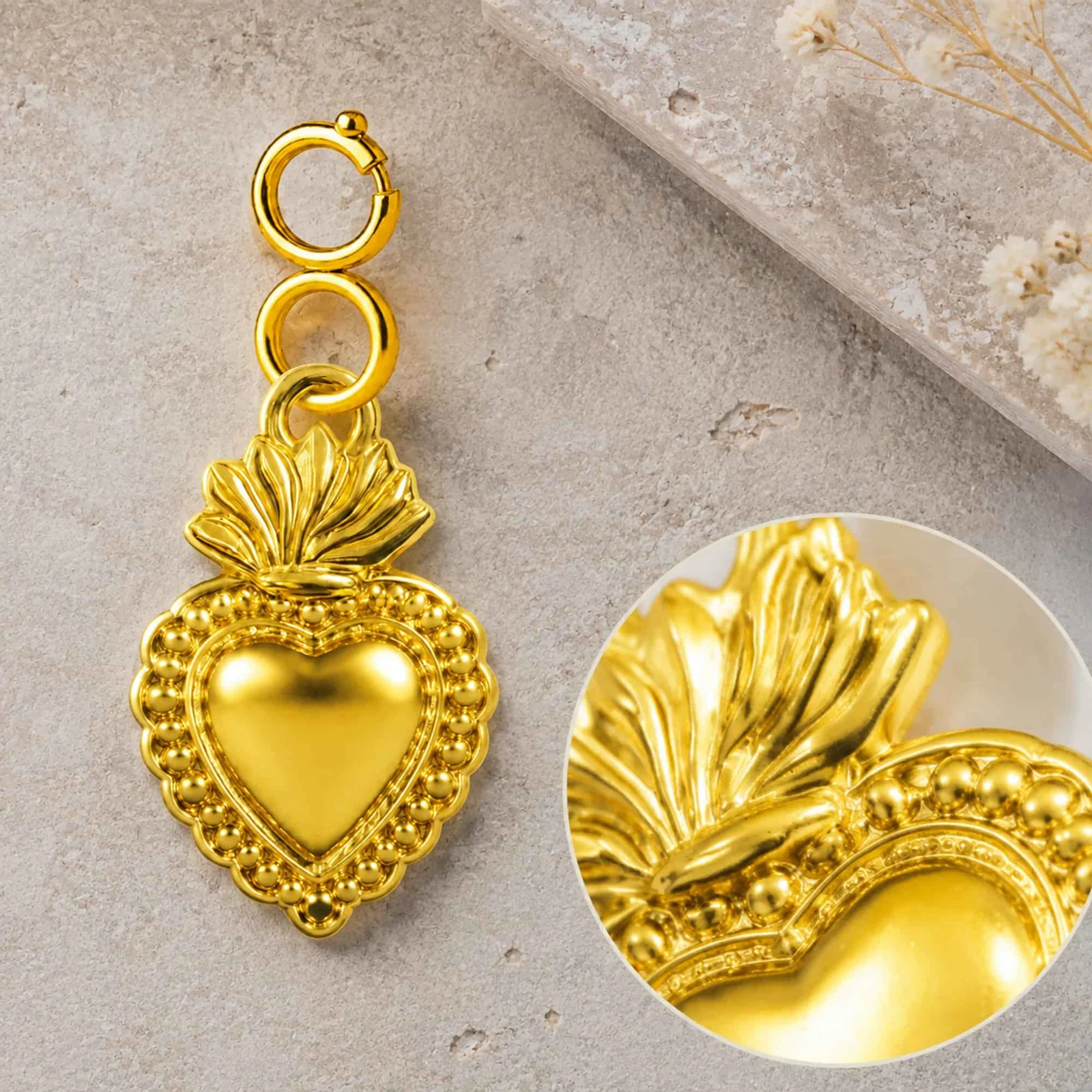 CHARM ACERO DORADO CHAPADO ORO 14 K-CON CIERRE