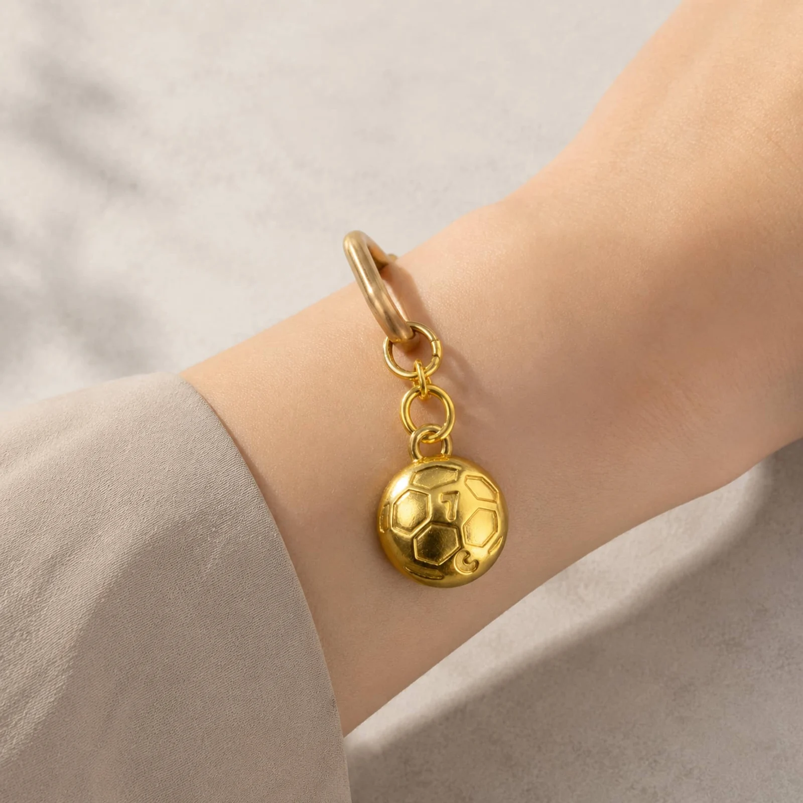 CHARM ACERO DORADO CHAPADO ORO 14 K-CON CIERRE