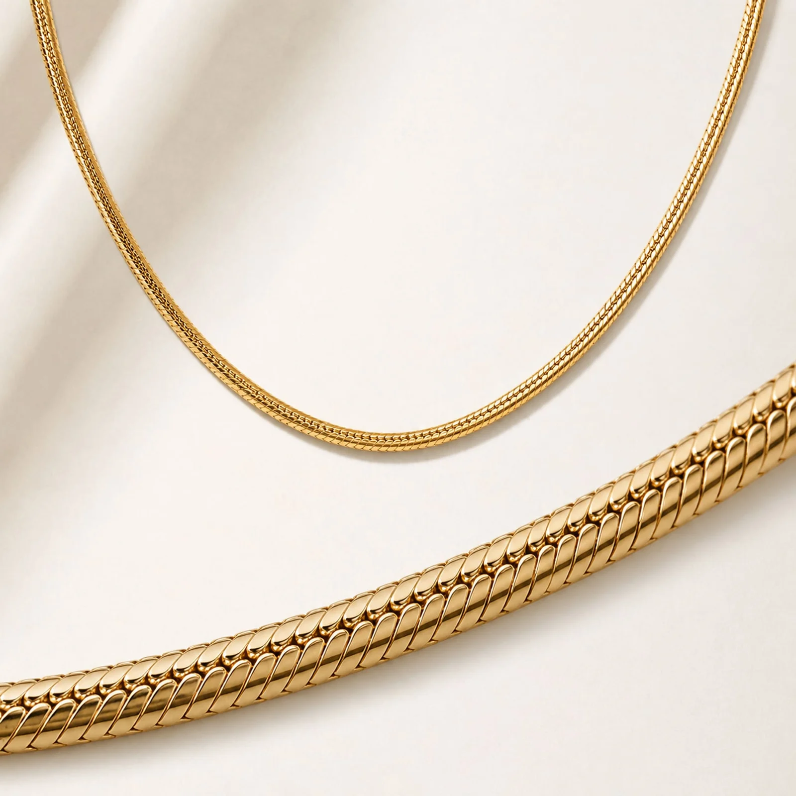 COLLAR DE CADENA ACERO DORADO