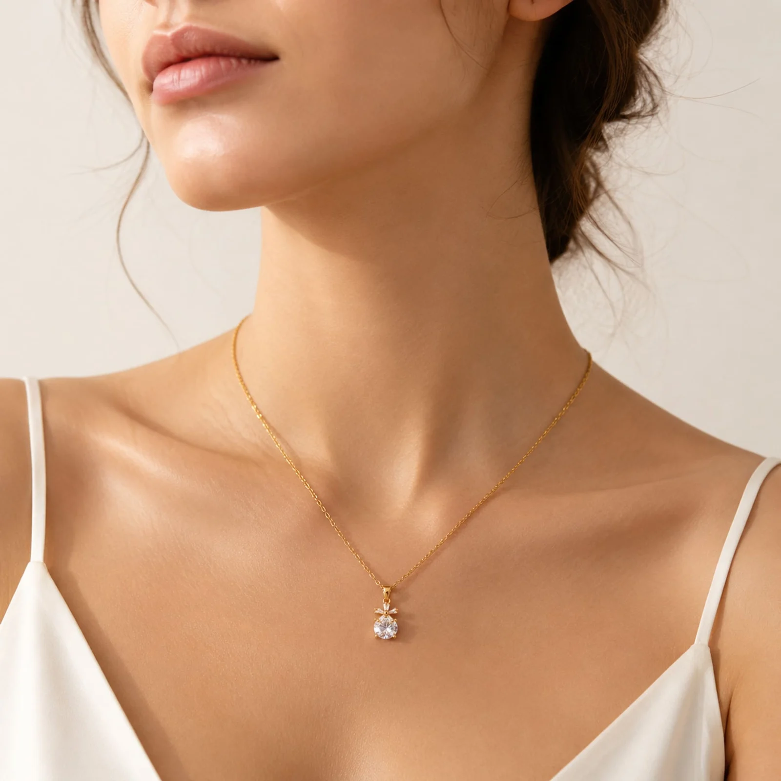 Colgangte Cobre con Circonita Colar Dorado y Cadena Acero