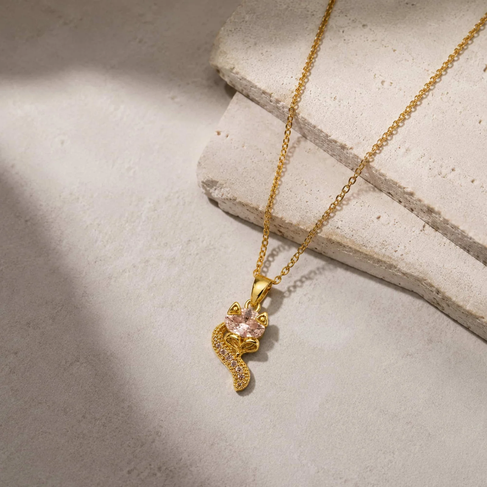 Colgangte Cobre con Circonita Colar Dorado y Cadena Acero