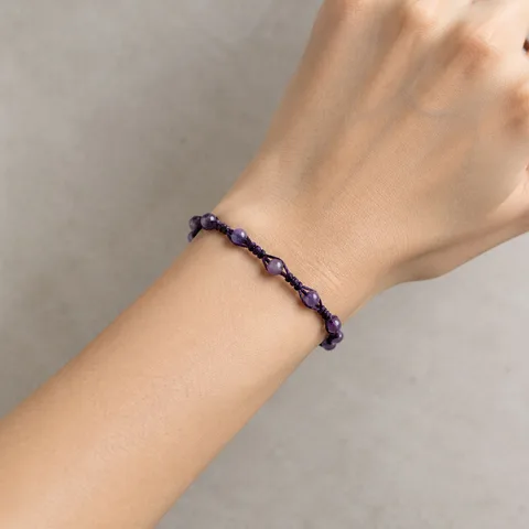 PULSERA HILO ENCERADO CON AMATISTA