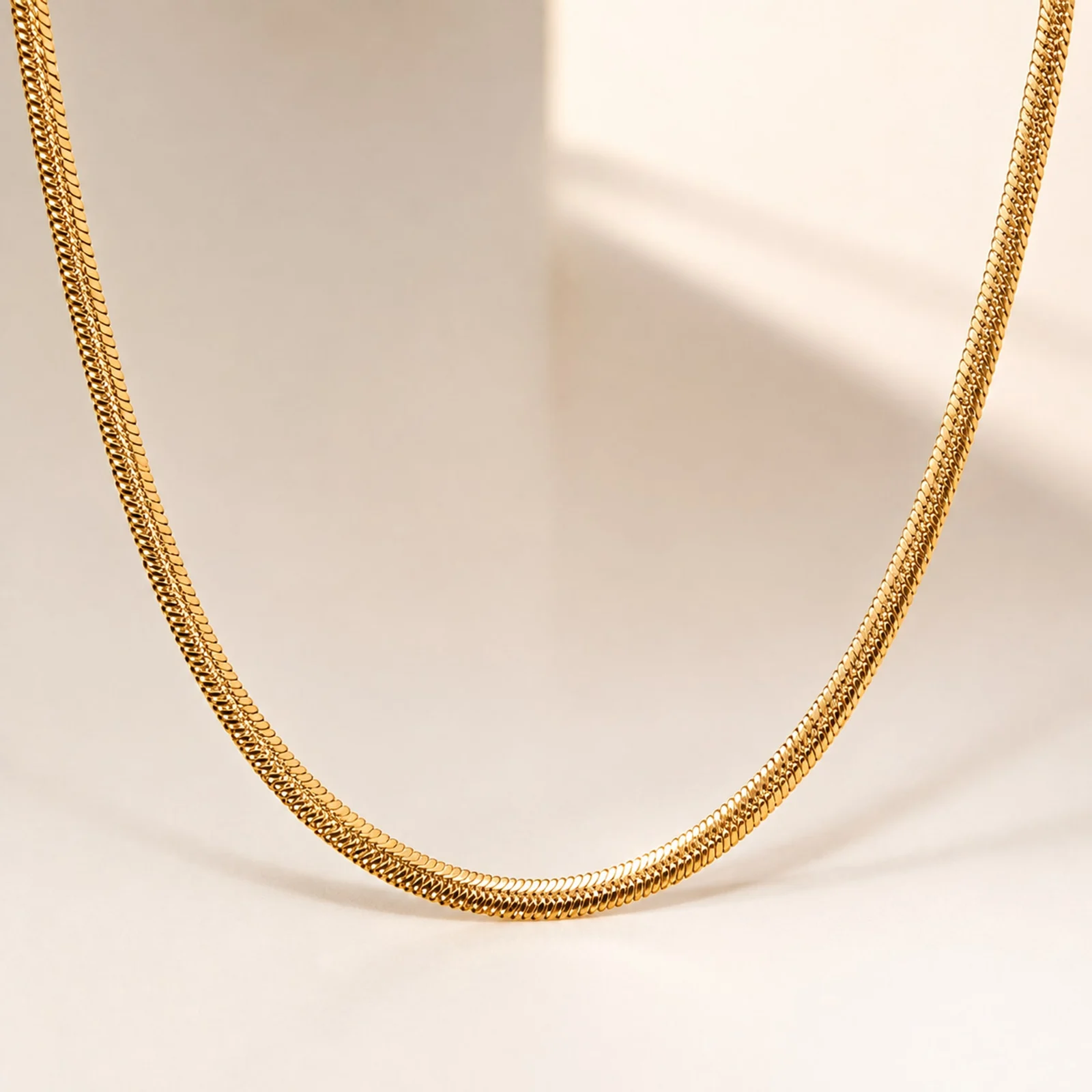 COLLAR DE CADENA ACERO DORADO