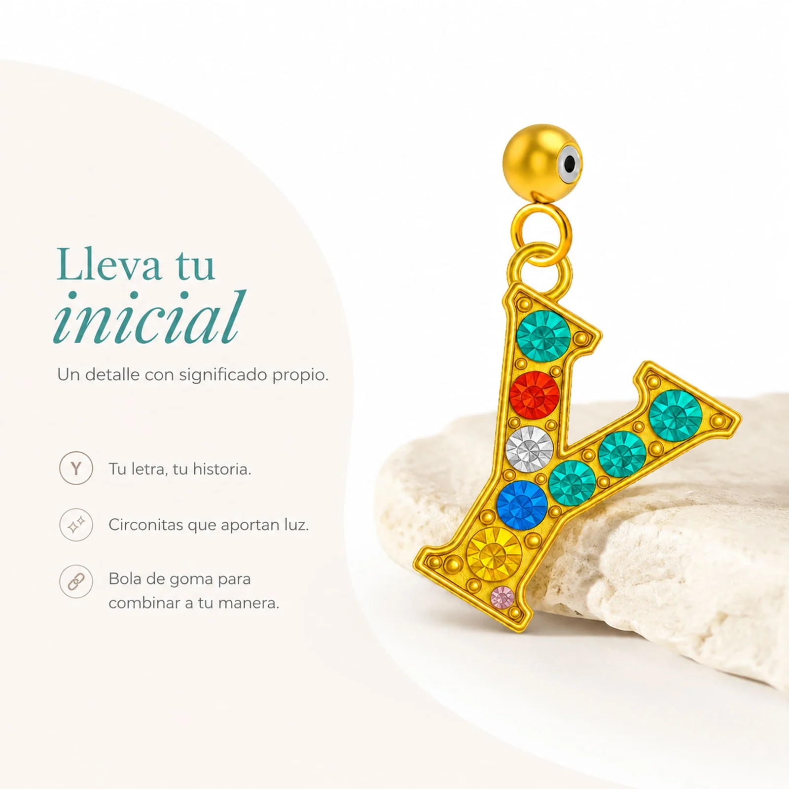 CHARM DE LETRA Y ACERO COLOR DORADO CON CIRCONITA-CON BOLA DE GOMA