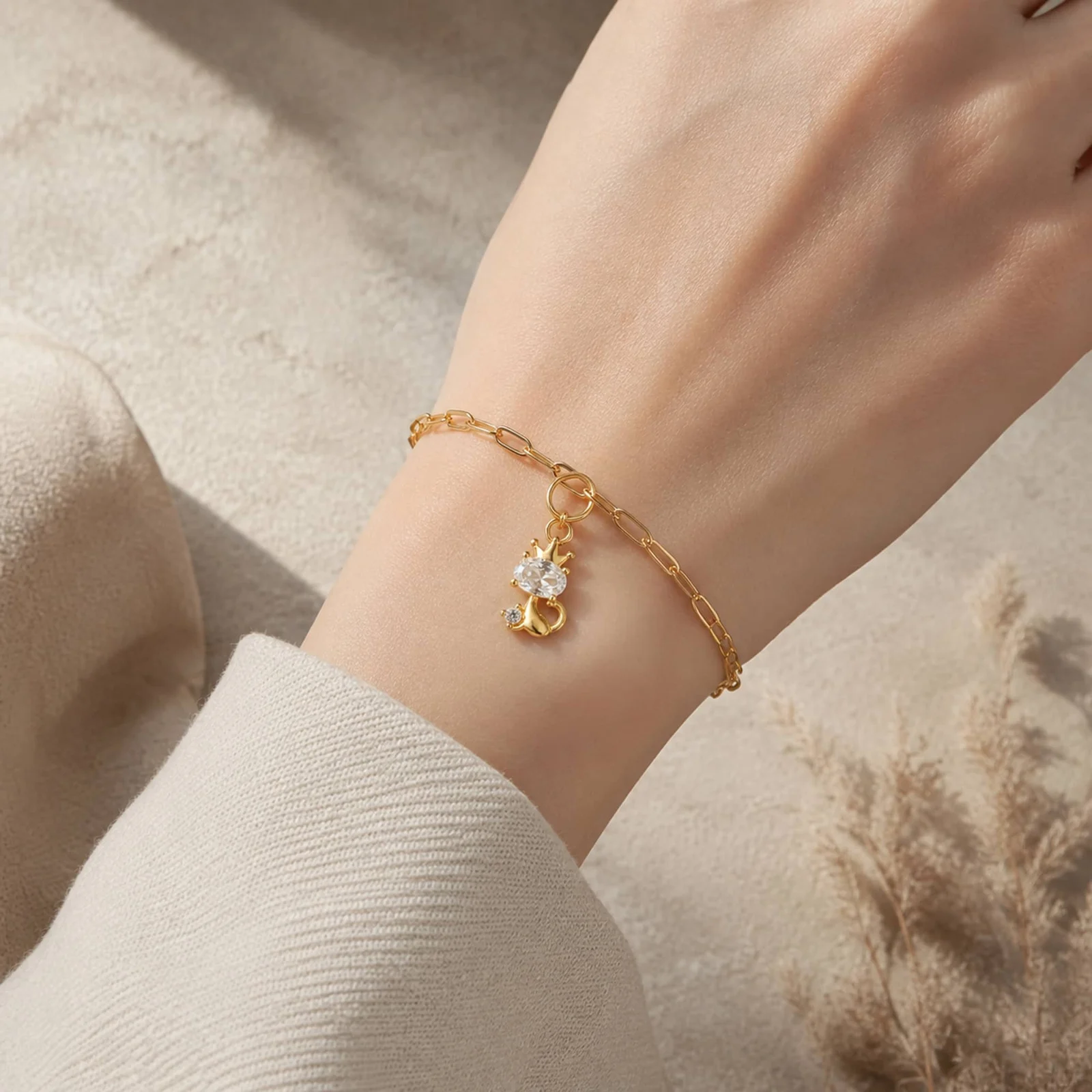 CHARM DE COBRE CHAPADO ORO 14K CON CIRCONITA