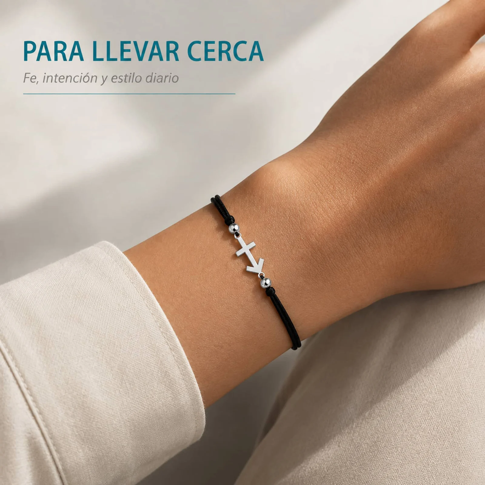 PULSERA CRUZ CONTRA EL MAL PLATEADO DE HILO EN.NEGRO