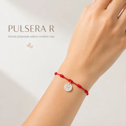 PULSERA 7 NUDOS CON LETRA R COLOR PLATEADO