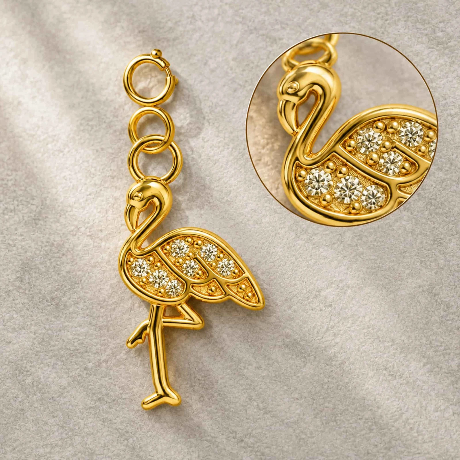 CHARM DE COBRE CHAPADO A ORO 14K CON CIRCONITA-CON CIERRE