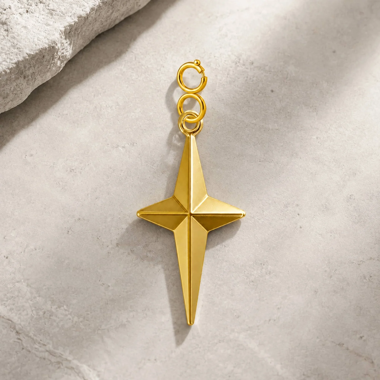 CHARM ACERO DORADO CHAPADO ORO 14 K-CON CIERRE