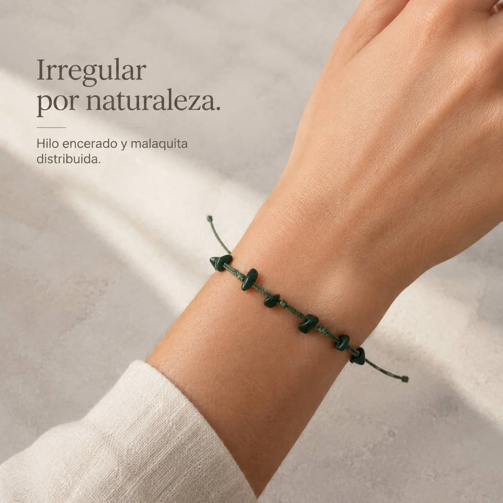 PULSERA HILO ENCERADO CON MALAQUITA