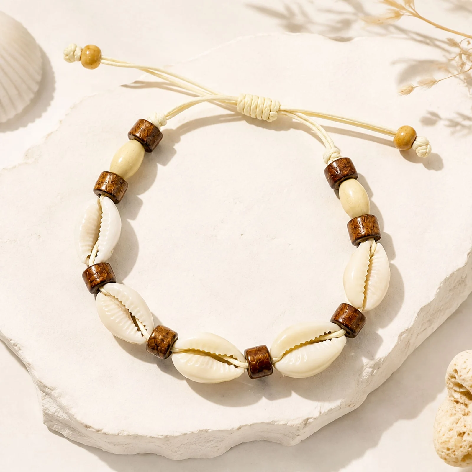 PULSERA HILO ENCERADO DE CONCHA