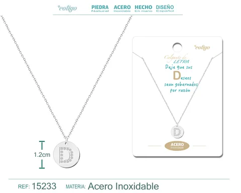 COLLAR LETRA D COLOR PLATEADO