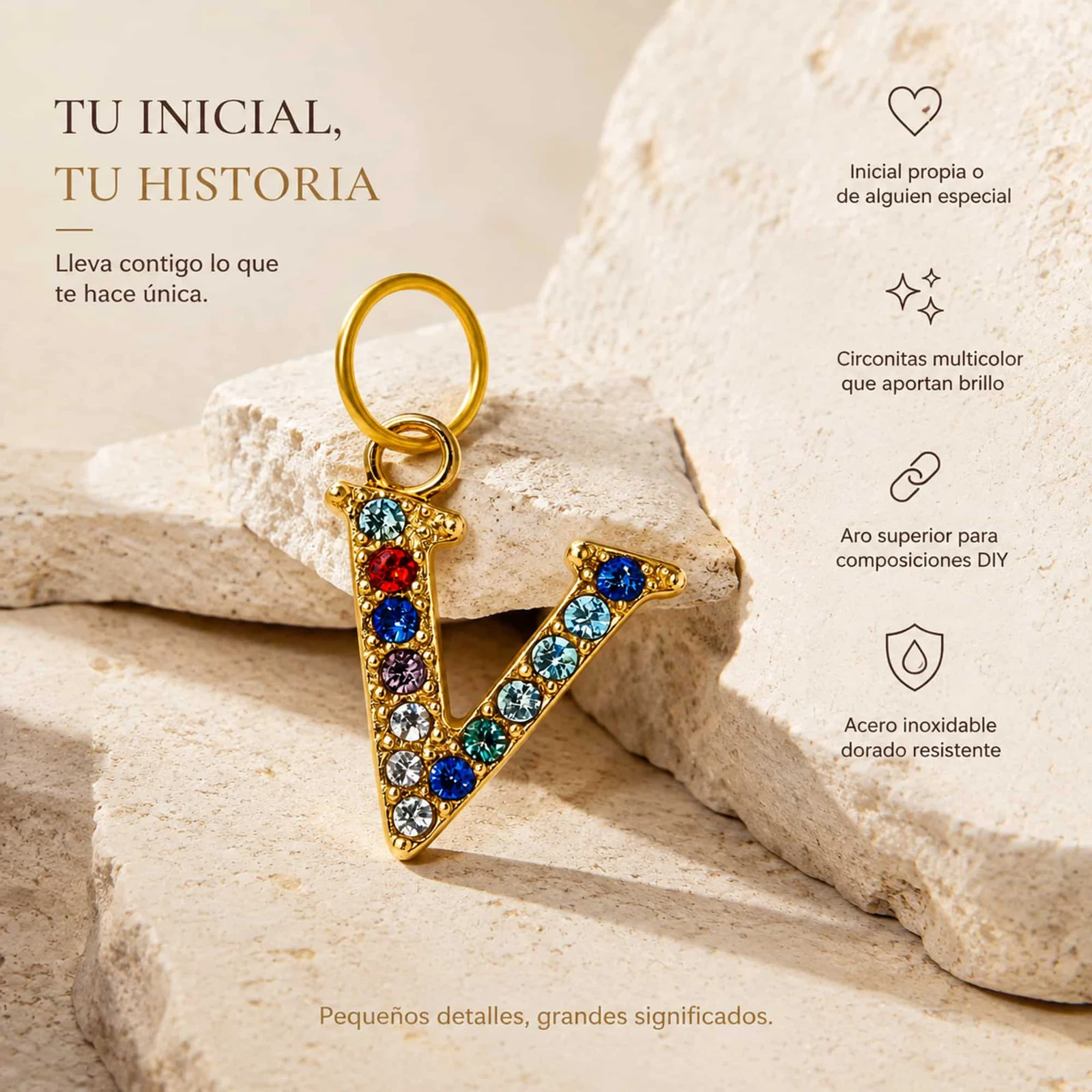 CHARM DE LETRA V ACERO COLOR DORADO CON CIRCONITA
