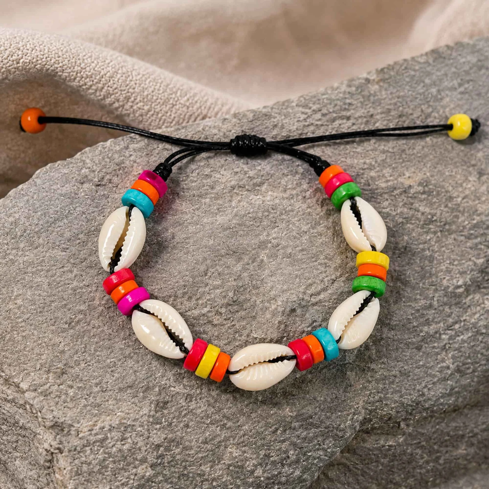 PULSERA HILO ENCERADO DE CONCHA