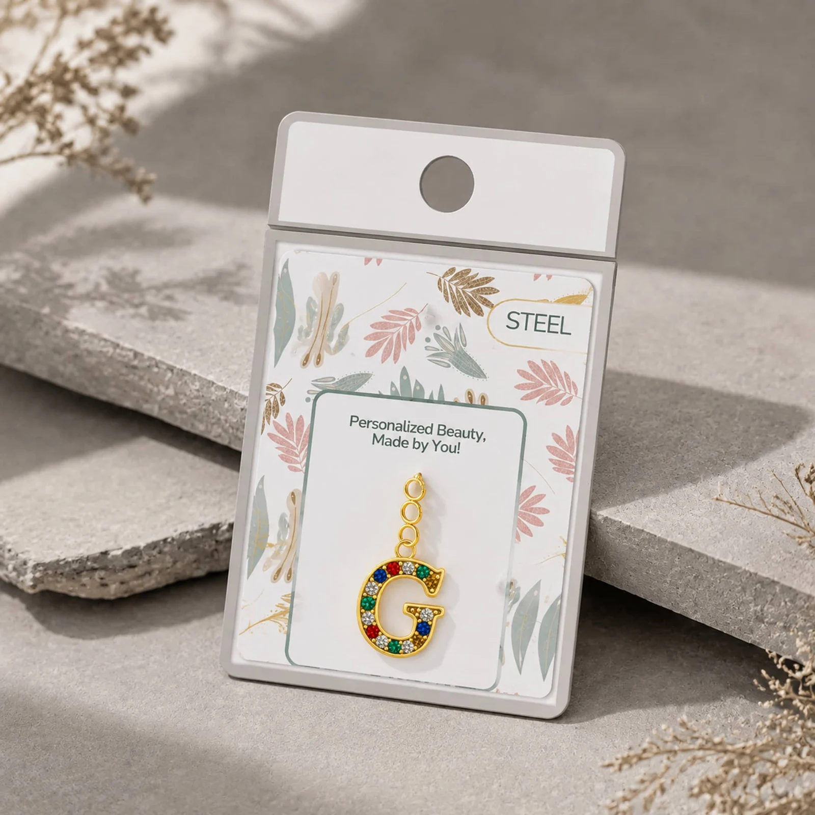 CHARM DE LETRA G ACERO COLOR DORADO CON CIRCONITA-CON CIERRE