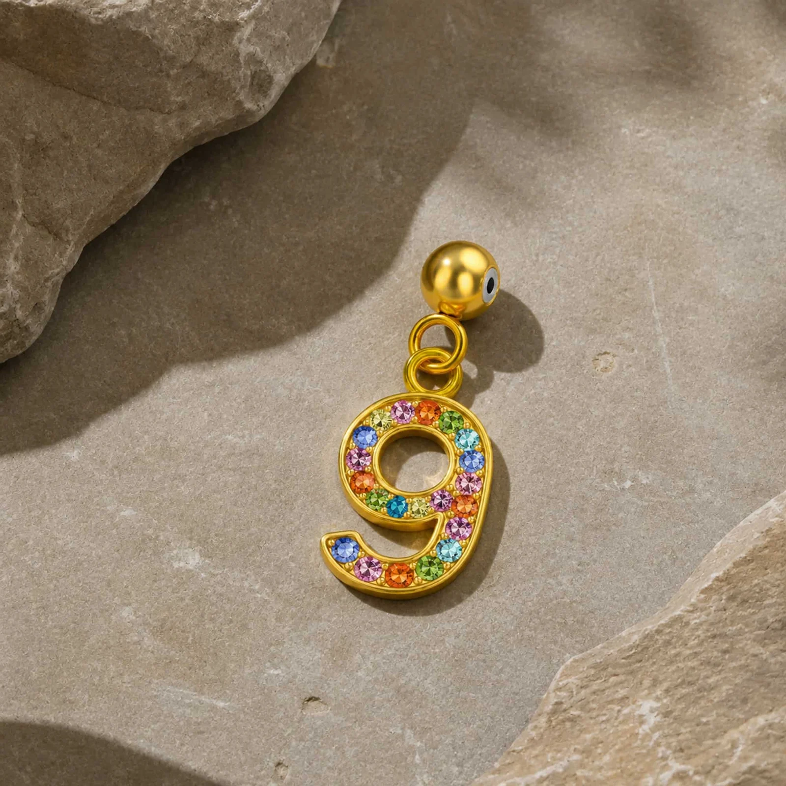 CHARM DE NÚMERO 9 ACERO COLOR DORADO CON CIRCONITA-CON BOLA DE GOMA
